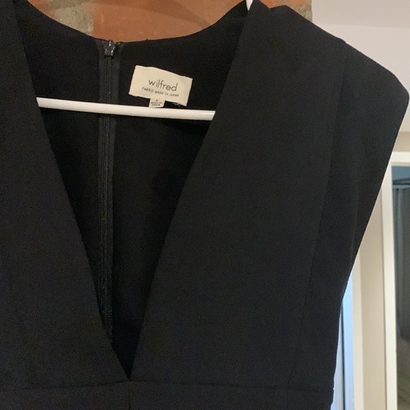 Wilfred size 0 black sleeveless dress - Picture 2 of 4